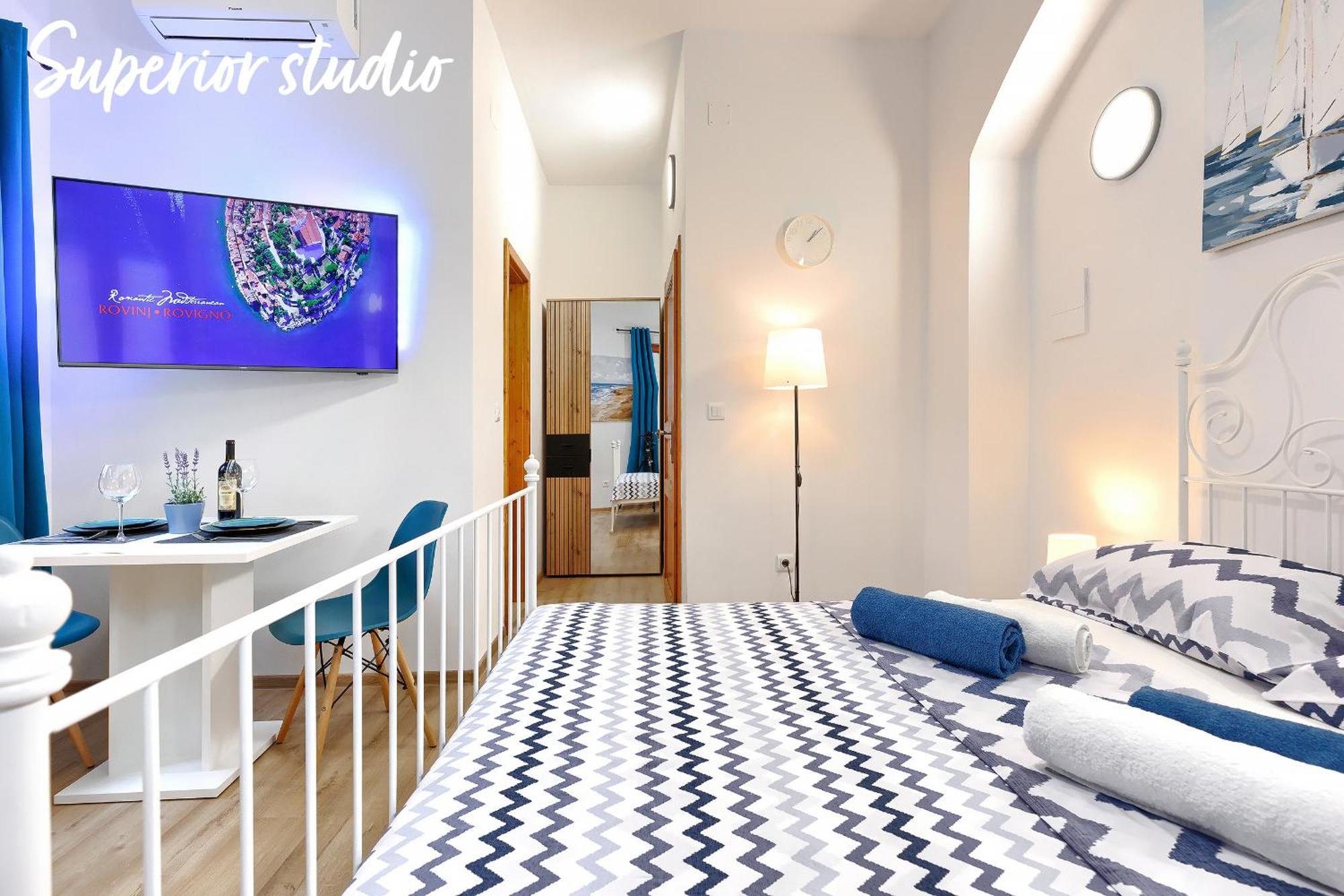 Studios Notte Sul Porto Rovinj Exterior photo